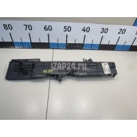 Кронштейн радиатора BMW 1-serie F20/F21 (2011 - 2019) 17117600536