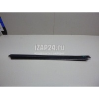 Накладка стекла заднего правого Renault Duster 2012 828201118R
