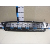 Решетка в бампер центральная Renault Duster 2012 622545914R