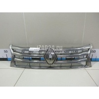 Решетка радиатора Renault Duster 2012 623825665R