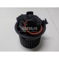 Моторчик отопителя Renault Duster 2012 272102798R