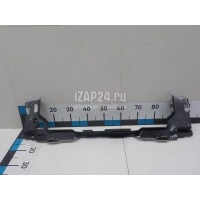 Воздуховод радиатора верхний Land Rover Range Rover IV 2013 LR033414