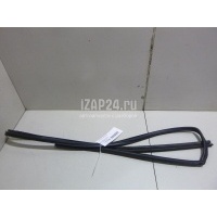 Уплотнитель стекла двери Toyota Auris (E18) (2012 - 2018) 6814102310