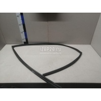 Уплотнитель стекла двери Toyota Auris (E18) (2012 - 2018) 6814102310