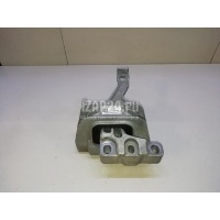 Опора двигателя правая VAG Octavia (A7) (2013 - 2020) 5Q0199262BE