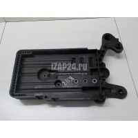 Крепление АКБ (корпус/подставка) VAG Golf VII (2012 - 2020) 5Q0915331H