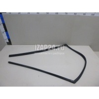 Уплотнитель стекла двери Toyota Corolla E18 2013 6814202300