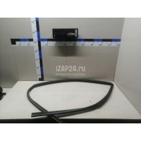 Уплотнитель стекла двери Toyota Corolla E18 2013 6815202290