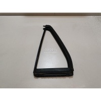 Уплотнитель стекла двери Suzuki SX4 2013 8467561M00