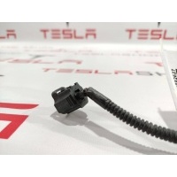 Разъем (фишка) проводки Tesla Model S 2014 1009096-00-G