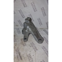 Кронштейн кпп Mazda 3 I (BK) Рестайлинг (2006–2009) 2008 B32T-39-080B
