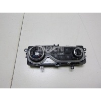 Блок управления климатической установкой Renault Kaptur 2016 275102288R
