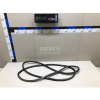 Уплотнитель двери VAG Macan 2013 95B839911