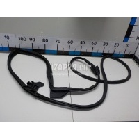 Уплотнитель двери Toyota RX 350 2016 6787148090