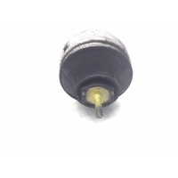 Подушка крепления двигателя Volkswagen Passat B5 2005 8D0199379AE
