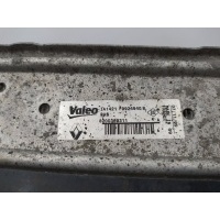 Интеркулер Renault Twingo 2009 8200369311