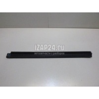 Уплотнитель (внутри) Toyota Camry V70 2017 6817433101