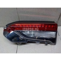 Фонарь задний внутренний правый Toyota RAV 4 2019 8158142080