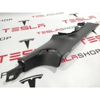 Накладка ремня безопасности стойки С правая Tesla Model 3 2019 1086285-00-F
