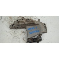 Кронштейн двигателя Renault Master 3 2010- 112310605R