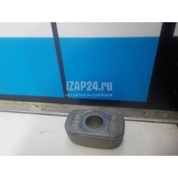 Сухарь вилки КПП VAG A8 [4D] (1999 - 2002) 8D0711420