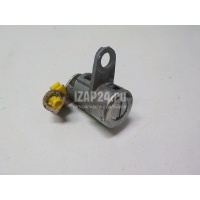 Вставка замка двери прав. Hyundai-Kia Carnival (1999 - 2005) 0K53A76910