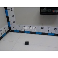 Гнездо прикуривателя Land Rover Discovery III (2004 - 2009) YXW000100PVJ