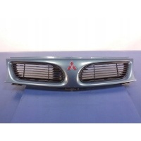 Mitsubishi carisma 95 - 99 решетка радиатора mb944763