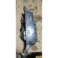 Блок предохранителей Chrysler Voyager 3 1999 04868093aa
