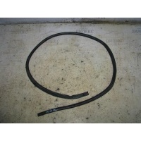 уплотнитель капота Audi A6 (C6 4F) 2004-2011 2008 4F0823731