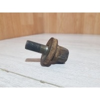 Болт шкива коленвала Mitsubishi Carisma DA1A 1998 MD095201