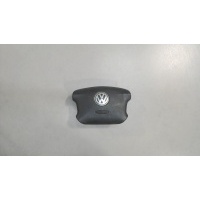 Подушка безопасности водителя Volkswagen Golf 4 1997-2005 2004 3B0880201BM