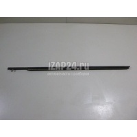 Накладка стекла заднего правого Land Rover Discovery III (2004 - 2009) CGE000502