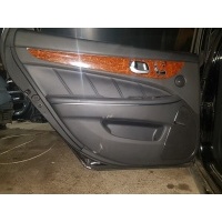 Обшивка двери Hyundai Equus 2012 833053NHR0RD4