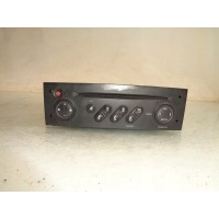 Радио компакт - диск заводские renault 8200607918