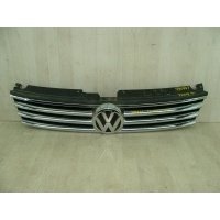 Решетка радиатора Volkswagen Touareg II Рест. (2014-2018) 7P6853651LZLL