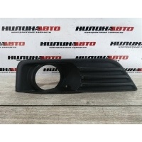 Решетка противотуманной фары левая FORD Focus 2 1337349