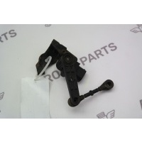 Датчик уровня пневмоподвески переднеий LH=RH Land Rover Range Rover 30DDTX L494 2013 LR033256