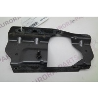 Кронштейн крепления переднего крыла RH Land Rover Range Rover 30DDTX L560 2017 LR092010