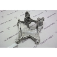 Кронштейн переднего подрамника LH Audi A4 B9 2015 8W0399295E