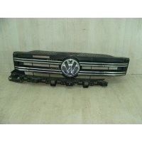 Решетка радиатора Volkswagen Tiguan I Рест. (2011-2016) 5N0853651J 9B9