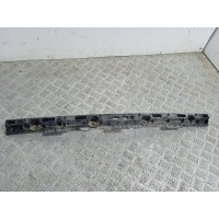 кронштейн крепления бампера ЦЕНТРАЛЬНОЕ , НА СЕДАН. Chevrolet Cruze J300 2011 94833091
