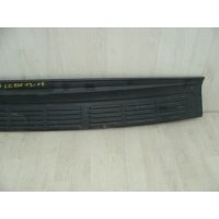Накладка заднего бампера верхняя Toyota Land Cruiser 200 Ser Рест. 2 (2015) 2015 5216260040
