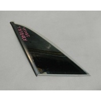 Стекло кузова заднее левое audi 80 893845299E