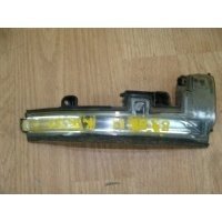 Указатель поворота правого зеркала Land Rover Range Rover Sport II (2013-2017) 5 дв LR027945