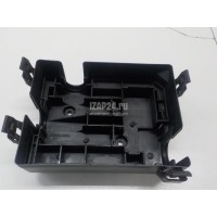 Корпус блока предохранителей Hyundai-Kia Carens (2002 - 2006) 0K2FA67JB3