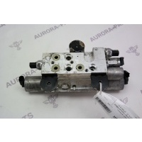 Блок клапанов активного стабилизатора подвески Land Rover Range Rover 30DDTX L405 2012 LR058032