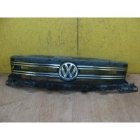 Решетка радиатора Volkswagen Tiguan I Рест. (2011-2016) 5N0853651J 9B9