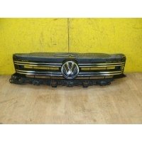 Решетка радиатора Volkswagen Tiguan I Рест. (2011-2016) 5N0853651J 9B9