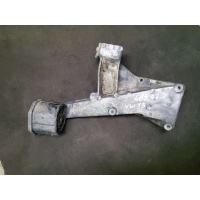 Кронштейн двигателя Volkswagen Caravelle T3 1985 068199207b